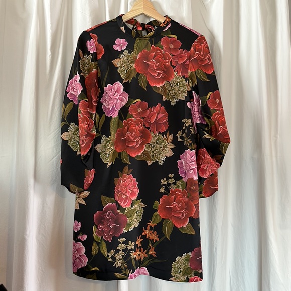 Zara Floral Print mini dress - Picture 2 of 7